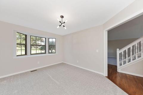 882 Castlebay Dr, Cincinnati, OH 45245 photo 16