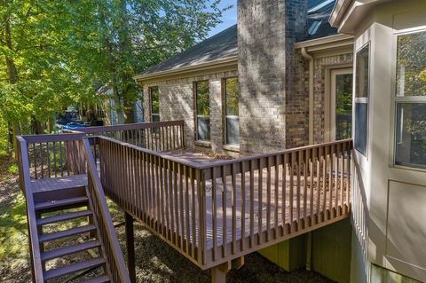 882 Castlebay Dr, Cincinnati, OH 45245 photo 4
