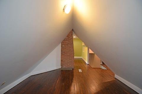 4048 Paddock Rd, Cincinnati, OH 45229 photo 32