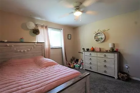 877 Sycamore Blvd, Cincinnati, OH 45245 photo 19