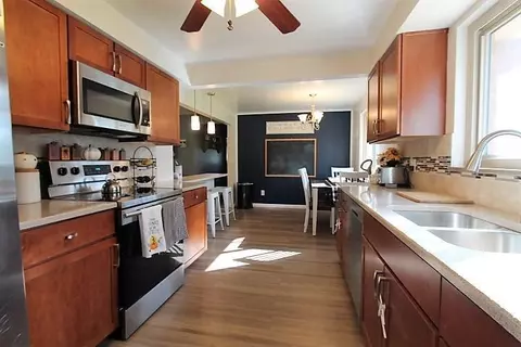 877 Sycamore Blvd, Cincinnati, OH 45245 photo 9