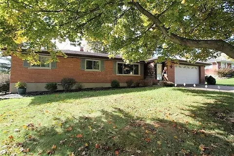 877 Sycamore Blvd, Cincinnati, OH 45245 photo 1