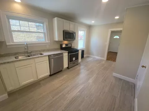 413 Probasco St, Cincinnati, OH 45220 photo 8
