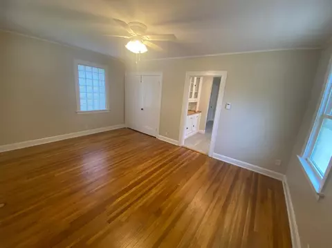 413 Probasco St, Cincinnati, OH 45220 photo 3