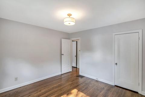 3307 Glenhurst Pl, Cincinnati, OH 45209 photo 17