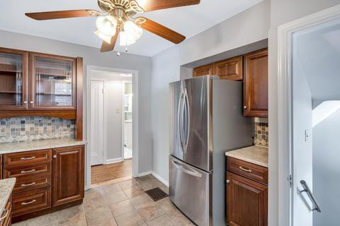 3307 Glenhurst Pl, Cincinnati, OH 45209 photo 14