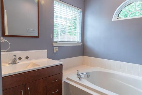 4231 Silver Streak Dr, Cincinnati, OH 45245 photo 11