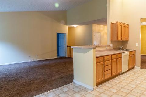 4231 Silver Streak Dr, Cincinnati, OH 45245 photo 5