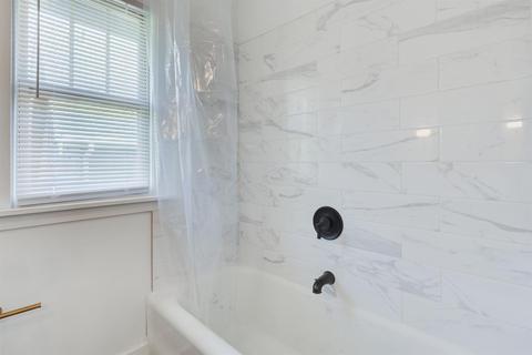 3068 Lischer Ave, Cincinnati, OH 45211 photo 24