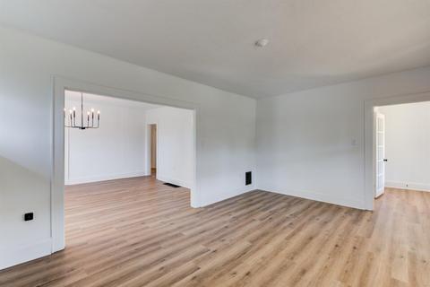 3068 Lischer Ave, Cincinnati, OH 45211 photo 16