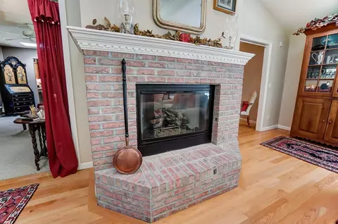 9883 Beau Ln, Springfield Twp, OH 45321 photo 13