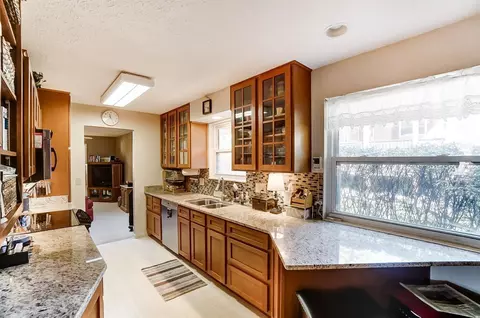 9883 Beau Ln, Springfield Twp, OH 45321 photo 19