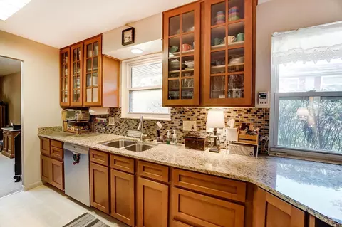 9883 Beau Ln, Springfield Twp, OH 45321 photo 22
