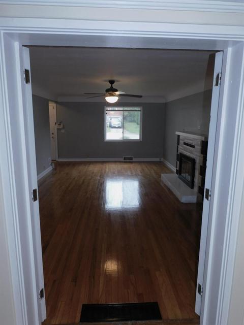 3957 Harmar Ct, Cincinnati, OH 45211 photo 12