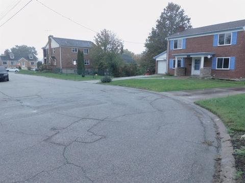 3957 Harmar Ct, Cincinnati, OH 45211 photo 39