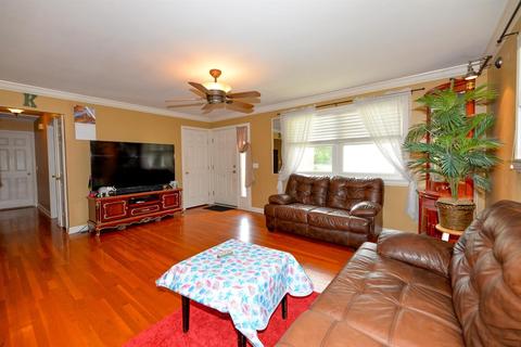 6088 Lagrange Ln, Cincinnati, OH 45239 photo 8