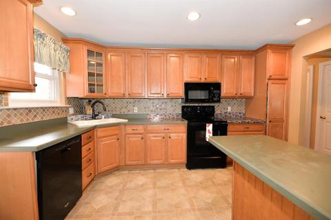 6088 Lagrange Ln, Cincinnati, OH 45239 photo 21
