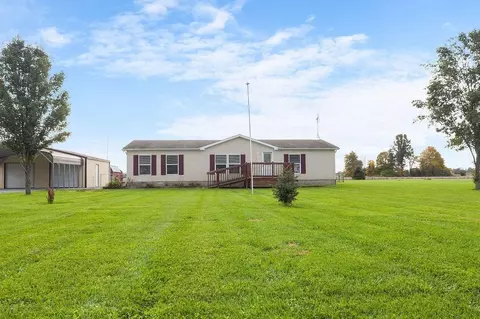 2272 Tucker Rd, Blanchester, OH 45107 photo 1