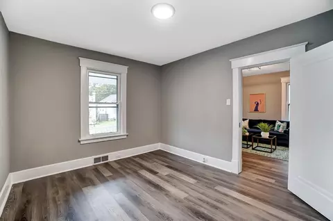 5422 Ward St, Cincinnati, OH 45227 photo 13