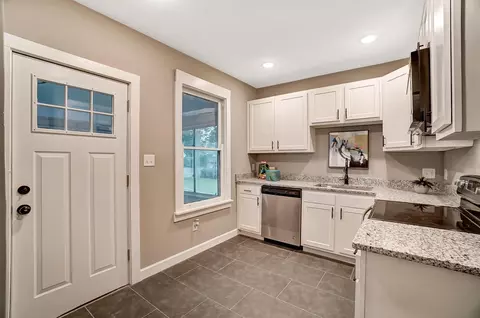 5422 Ward St, Cincinnati, OH 45227 photo 12