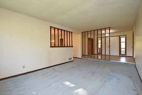 9815 St Rt 28, Blanchester, OH 45107 photo 7