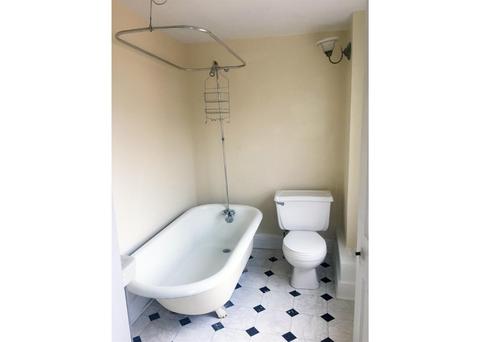 3146 Bishop St, Cincinnati, OH 45220 photo 6