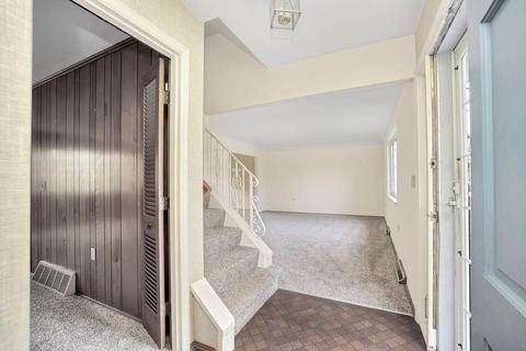9621 Leebrook Dr, Cincinnati, OH 45231 photo 29