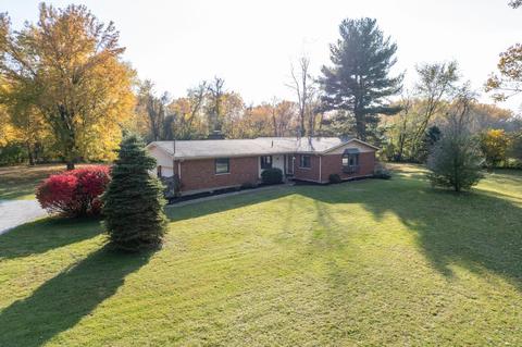 849 Locust Corner Rd, Cincinnati, OH 45245 photo 2