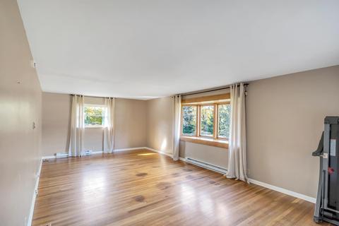 849 Locust Corner Rd, Cincinnati, OH 45245 photo 7