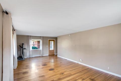 849 Locust Corner Rd, Cincinnati, OH 45245 photo 9