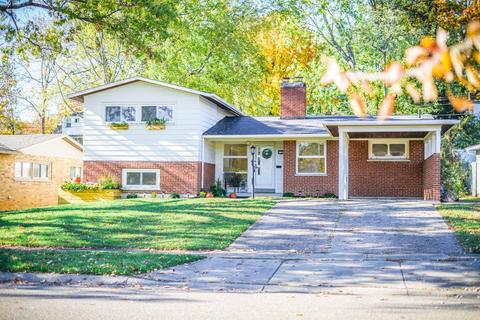14 Hamlin Dr, Greenhills, OH 45218 photo 3