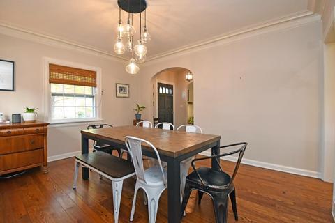 3927 Eileen Dr, Cincinnati, OH 45209 photo 6