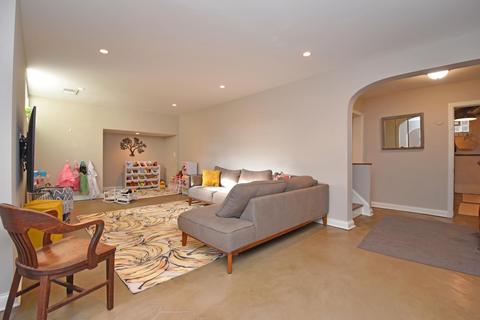 3927 Eileen Dr, Cincinnati, OH 45209 photo 35