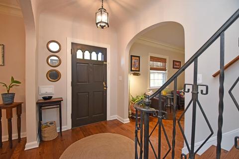 3927 Eileen Dr, Cincinnati, OH 45209 photo 3