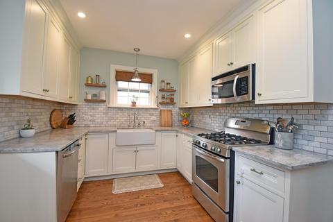 3927 Eileen Dr, Cincinnati, OH 45209 photo 8