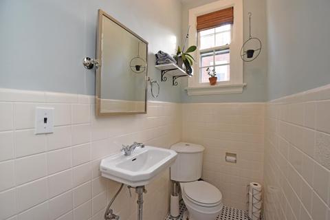 3927 Eileen Dr, Cincinnati, OH 45209 photo 14