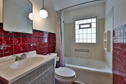 216 Ridgeway Rd, Cincinnati, OH 45216 photo 18