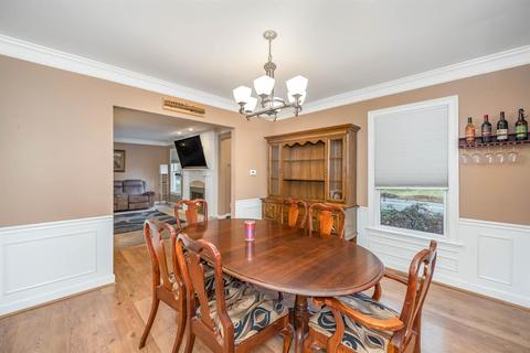 6343 Euclid Rd, Cincinnati, OH 45236 photo 10