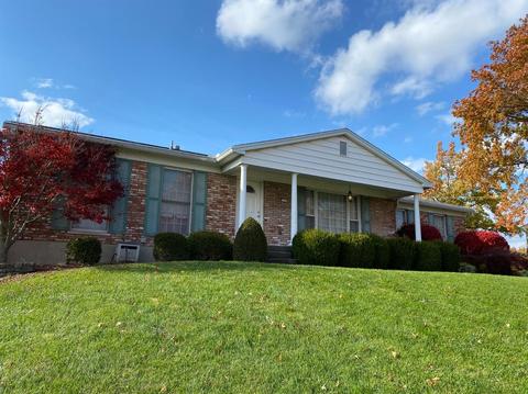 5398 Nighthawk Dr, Cincinnati, OH 45247 photo 2