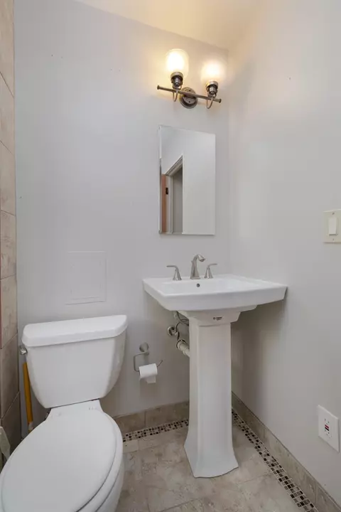 858 Glasgow Dr, Cincinnati, OH 45240 photo 14