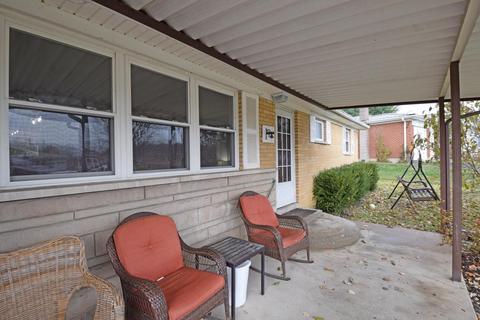 124 Willow Pl, Blanchester, OH 45107 photo 3