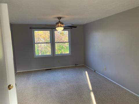 666 Holiday Dr, Cincinnati, OH 45245 photo 19