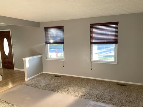 666 Holiday Dr, Cincinnati, OH 45245 photo 11