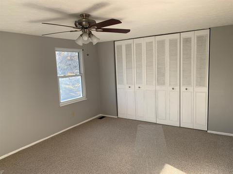 666 Holiday Dr, Cincinnati, OH 45245 photo 20