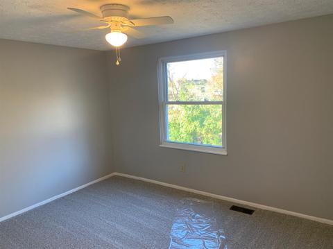 666 Holiday Dr, Cincinnati, OH 45245 photo 23