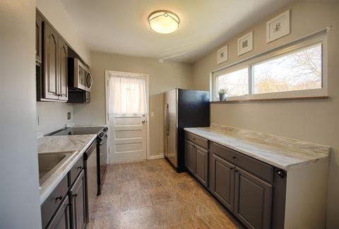 981 Covedale Ave, Cincinnati, OH 45238 photo 3