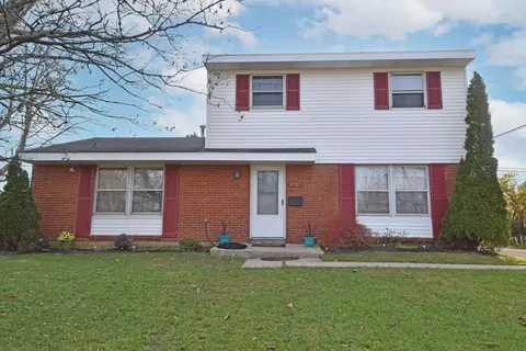 1927 Windmill Way, Cincinnati, OH 45240 photo 1