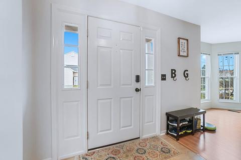 8742 Hedgerow Ln, Maineville, OH 45039 photo 3