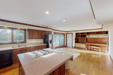 733 Buff Ct, Cincinnati, OH 45231 photo 5