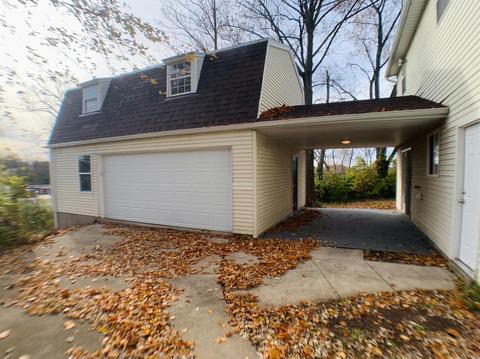 3381 Robinet Dr, Cincinnati, OH 45238 photo 2
